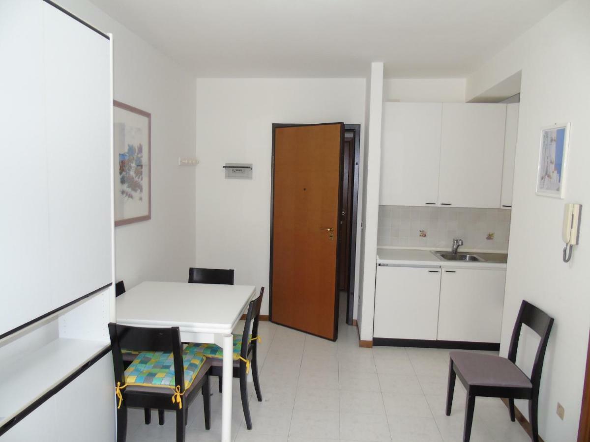 Condominio Derby Lignano Sabbiadoro Dış mekan fotoğraf