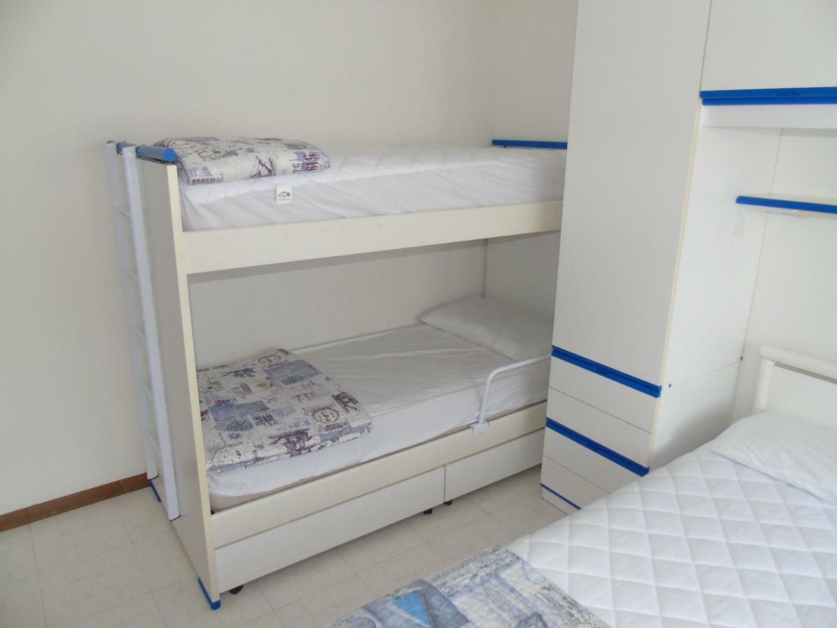 Condominio Derby Lignano Sabbiadoro Dış mekan fotoğraf